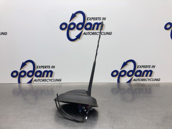 Używane Antena Mini Mini (F55) 1.5 12V Cooper Cena € 45,00 Procedura marży oferowane przez Gebr Opdam B.V.