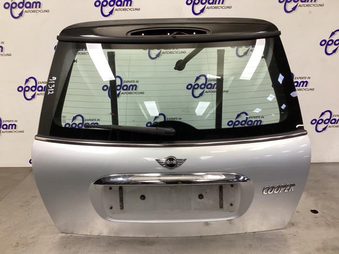 Begagnade Baklucka BMW Mini (R50/53) 1.6 16V Cooper Pris € 90,00 Marginaltabell erbjuds av Gebr Opdam B.V.
