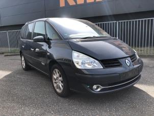 Usados Puerta 4 puertas derecha delante Renault Espace (JK) 2.0 dCi 16V 150 FAP Precio de solicitud ofrecido por Gebr Opdam B.V.