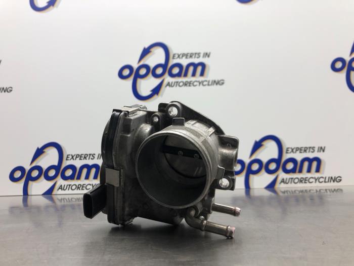 Usagé Boitier papillon Citroen C1 1.0 12V VVT-i Prix € 68,00 Règlement à la marge proposé par Gebr Opdam B.V.