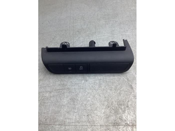 Usados Interruptor ESP Audi A1 Sportback (8XA/8XF) 1.0 TFSI Ultra 12V Precio € 25,00 Norma de margen ofrecido por Gebr Opdam B.V.
