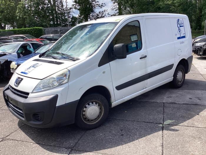 Gebrauchte Scheinwerfer links Peugeot Expert (G9) 1.6 HDi 90 Preis € 68,00 Margenregelung angeboten von Gebr Opdam B.V.