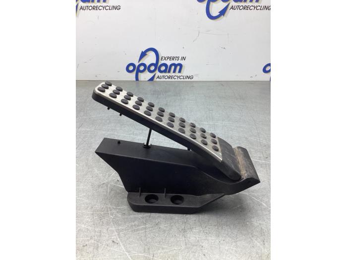 Begagnade Gaspedalsensor Mercedes E Estate (S212) E-350 CGI V6 24V Pris € 60,00 Marginaltabell erbjuds av Gebr Opdam B.V.