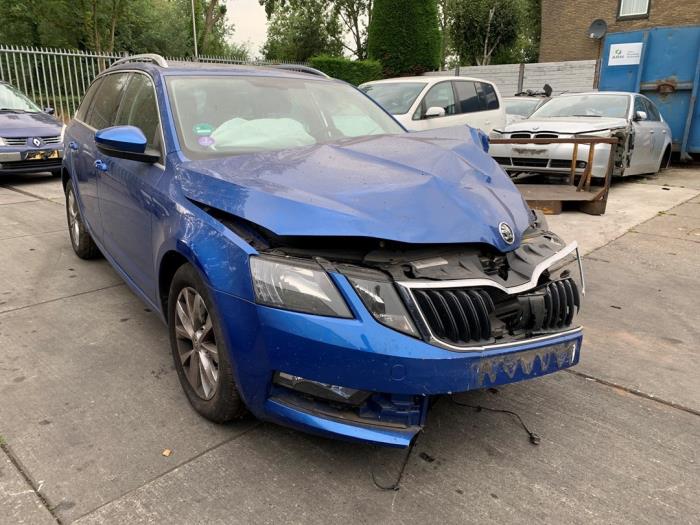 Skoda outlet Octavia II 1Z Bj06 Facelift Kotflügel vorne rechts Blau LW5