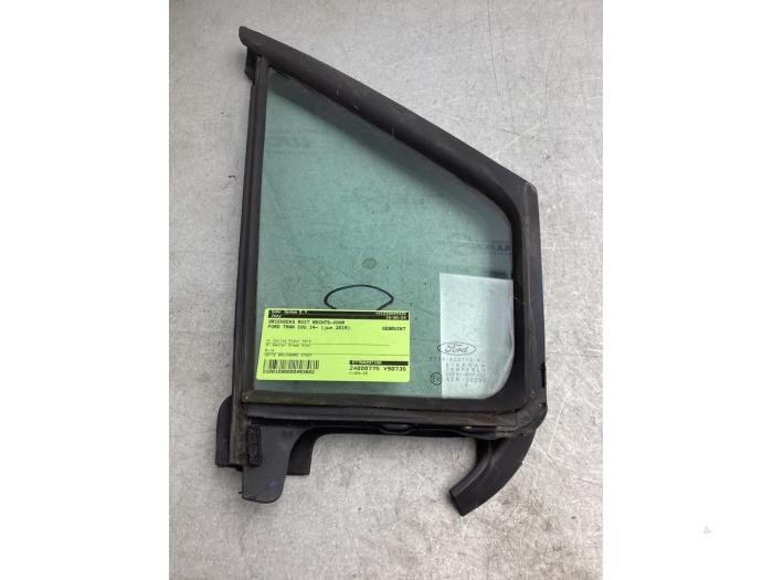 Usados Ventanilla triangular derecha delante Ford Transit Courier 1.0 Ti-VCT EcoBoost 12V Precio € 60,50 IVA incluido ofrecido por Gebr Opdam B.V.