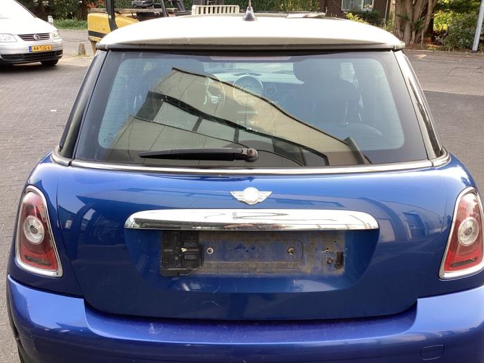 Begagnade Baklucka Mini Mini (R56) 1.4 16V One Pris € 100,00 Marginaltabell erbjuds av Gebr Opdam B.V.