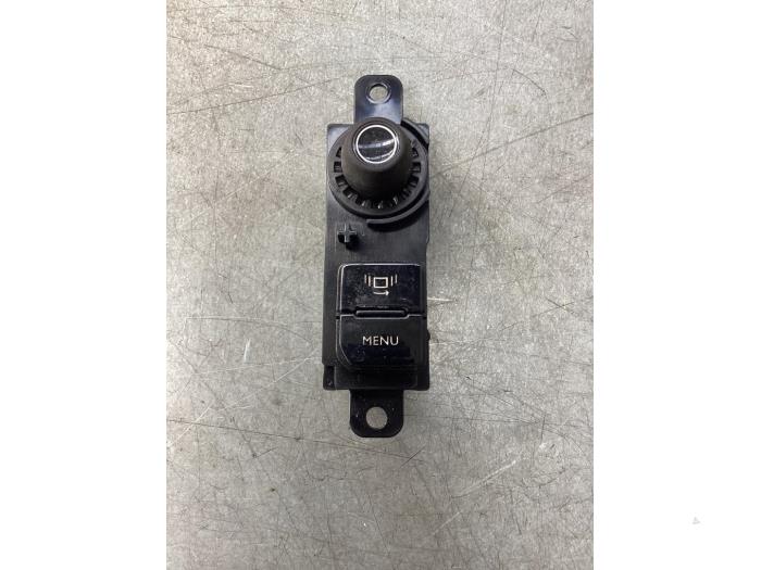 Used On-board computer controller Peugeot 208 I (CA/CC/CK/CL) 1.2 Vti 12V PureTech 82 Price € 25,00 Margin scheme offered by Gebr Opdam B.V.
