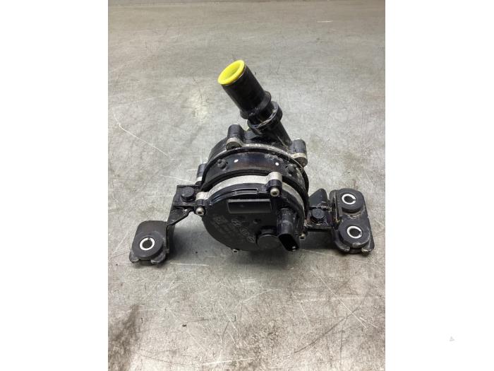 Begagnade Extra vattenpump Kia Niro II (SG2) 1.6 GDI Plug-in Hybrid Pris € 50,00 Marginaltabell erbjuds av Gebr Opdam B.V.