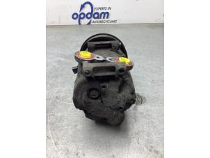 Klimapumpe van een Ford Transit 2.4 TDCi 16V 2008