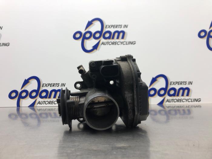 Usagé Boitier papillon Volkswagen Polo III (6N1) 1.4i 60 Prix € 40,00 Règlement à la marge proposé par Gebr Opdam B.V.