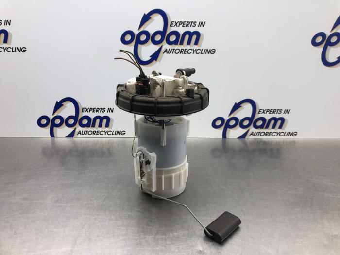 Begagnade Bensinpump Peugeot 208 I (CA/CC/CK/CL) 1.2 Vti 12V PureTech 82 Pris € 60,00 Marginaltabell erbjuds av Gebr Opdam B.V.
