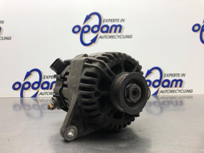Begagnade Dynamo Nissan Micra (K12) 1.2 16V Pris € 60,00 Marginaltabell erbjuds av Gebr Opdam B.V.