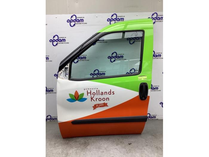 Begagnade Dörr, 2-dörrars, vänster Fiat Doblo Cargo (263) 1.4 T-Jet 16V Pris € 225,00 Marginaltabell erbjuds av Gebr Opdam B.V.