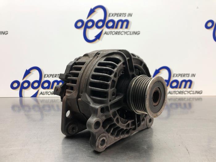 Usagé Dynamo Volkswagen Golf V (1K1) 1.4 16V Prix € 75,00 Règlement à la marge proposé par Gebr Opdam B.V.