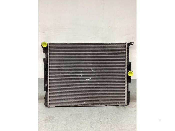 Usagé Radiateur BMW 1 serie (F20) 125i 2.0 16V Prix € 100,00 Règlement à la marge proposé par Gebr Opdam B.V.