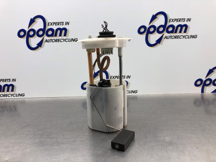 Gebrauchte Benzinpumpe Seat Leon (1P1) 1.6 Preis € 75,00 Margenregelung angeboten von Gebr Opdam B.V.