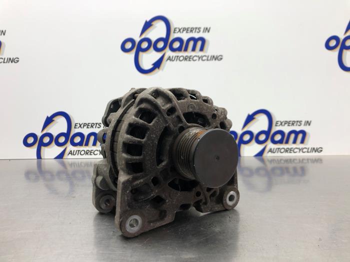 Begagnade Dynamo Dacia Sandero II 0.9 TCE 12V Pris € 75,00 Marginaltabell erbjuds av Gebr Opdam B.V.
