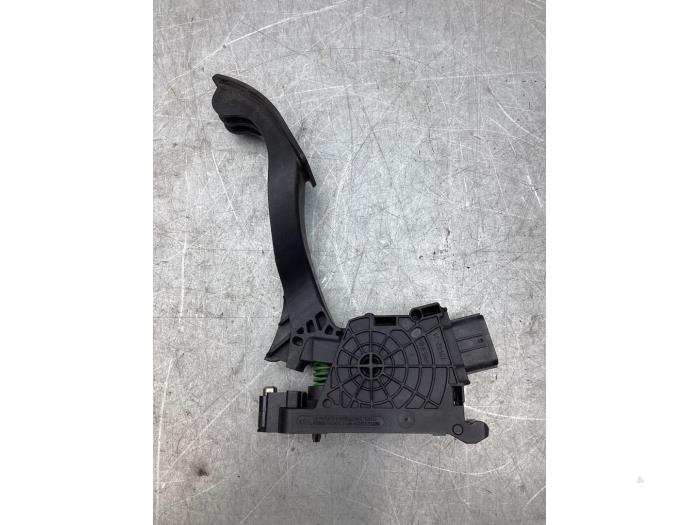 Begagnade Gaspedalsensor Volkswagen Polo VI (AW1) 1.0 TSI 12V Pris € 35,00 Marginaltabell erbjuds av Gebr Opdam B.V.