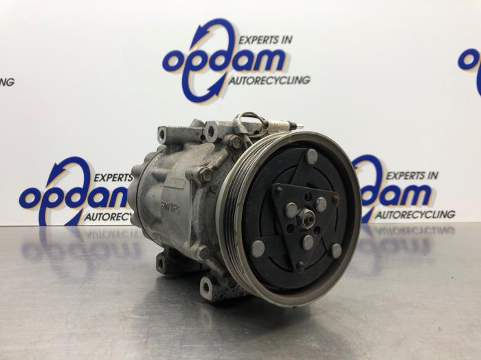Usagé Pompe clim Dacia Logan MCV I (KS) 1.6 MPI 85 Prix € 99,00 Règlement à la marge proposé par Gebr Opdam B.V.
