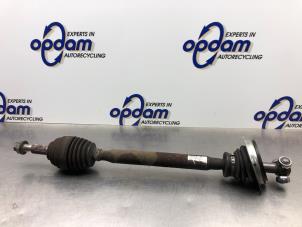 Used Front drive shaft, left Dacia Logan MCV (KS) 1.6 MPI 85 Price € 75,00 Margin scheme offered by Gebr Opdam B.V.