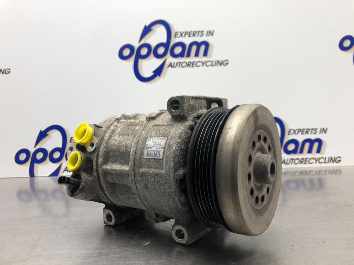 Usagé Pompe clim Fiat Grande Punto (199) 1.2 Prix € 75,00 Règlement à la marge proposé par Gebr Opdam B.V.