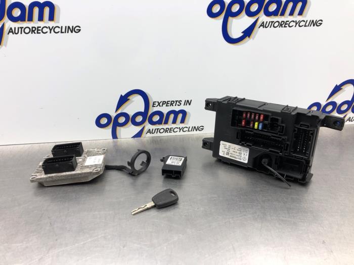 Used Engine management computer Fiat Grande Punto (199) 1.2 Price € 200,00 Margin scheme offered by Gebr Opdam B.V.