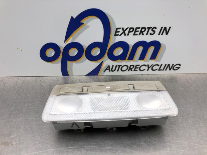 Begagnade Innerbelysning, fram Opel Astra J (PC6/PD6/PE6/PF6) 1.4 Turbo 16V Pris € 35,00 Marginaltabell erbjuds av Gebr Opdam B.V.