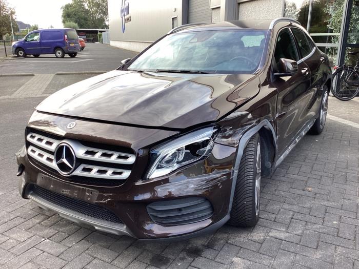 Gebrauchte Getriebe Mercedes GLA (156.9) 1.6 180 16V Preis € 1.250,00 Margenregelung angeboten von Gebr Opdam B.V.