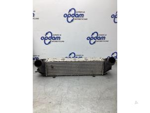Usados Intercooler BMW 5 serie (F10) 520i 16V Precio € 60,00 Norma de margen ofrecido por Gebr Opdam B.V.