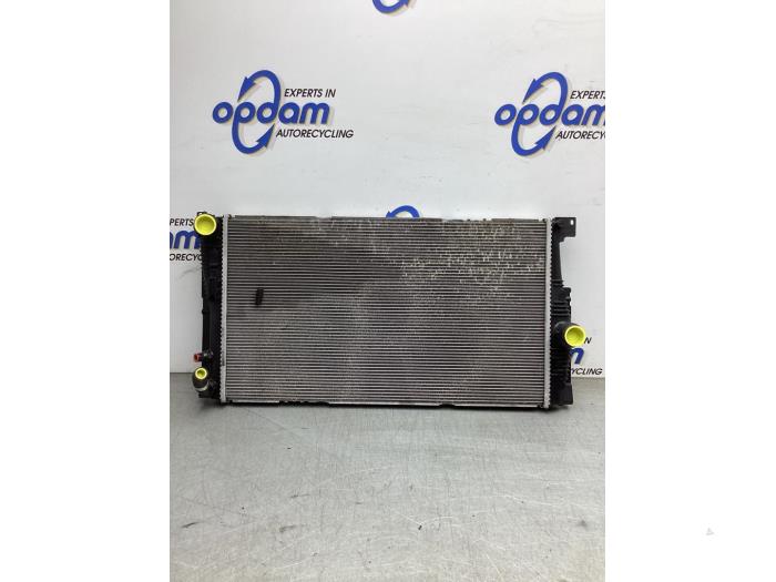 Usagé Radiateur BMW 5 serie (F10) 520i 16V Prix € 125,00 Règlement à la marge proposé par Gebr Opdam B.V.