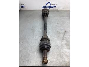 Usados Eje de transmisión izquierda detrás BMW 5 serie (F10) 520i 16V Precio € 100,00 Norma de margen ofrecido por Gebr Opdam B.V.