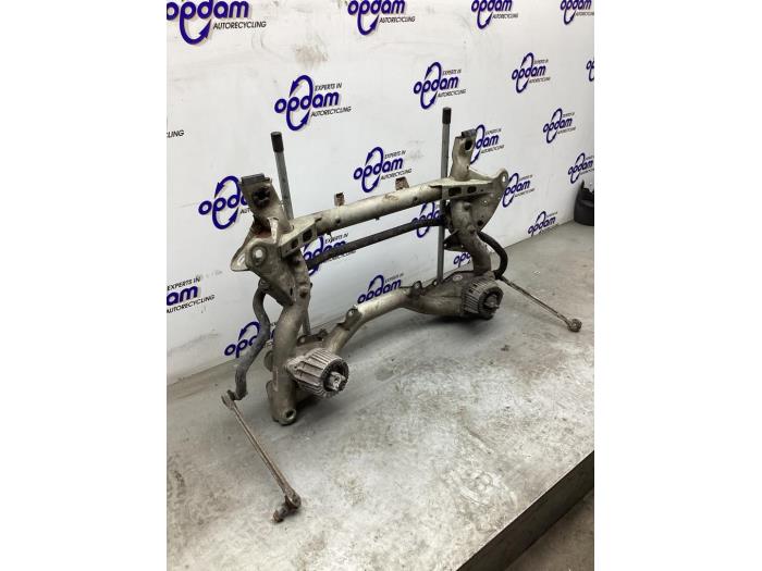 Subframe from a Mercedes-Benz CLS Shooting Brake (X218) 350 CDI BlueTEC, 350 d 3.0 V6 24V 2015