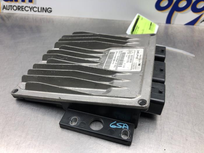 Used Engine management computer Renault Clio III (BR/CR) 1.5 dCi 85 Price € 90,00 Margin scheme offered by Gebr Opdam B.V.