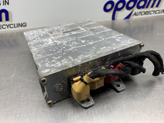 Engine management computer from a Audi A4 Avant (B5) 1.8 20V 1997