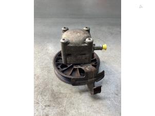 Usados Bomba de dirección asistida Volvo S60 I (RS/HV) 2.4 20V 140 Precio € 125,00 Norma de margen ofrecido por Gebr Opdam B.V.
