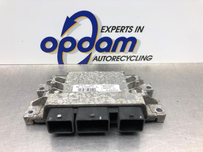 Used Engine management computer Renault Twingo II (CN) 1.2 16V Price € 100,00 Margin scheme offered by Gebr Opdam B.V.
