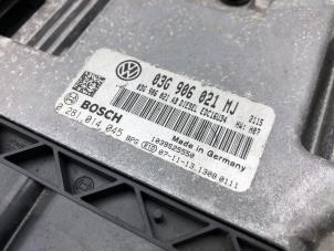 Engine management computer from a Volkswagen Touran (1T1/T2) 2.0 TDI DPF 2008