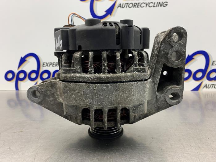 Begagnade Dynamo Ford Ka I 1.3i Pris € 50,00 Marginaltabell erbjuds av Gebr Opdam B.V.