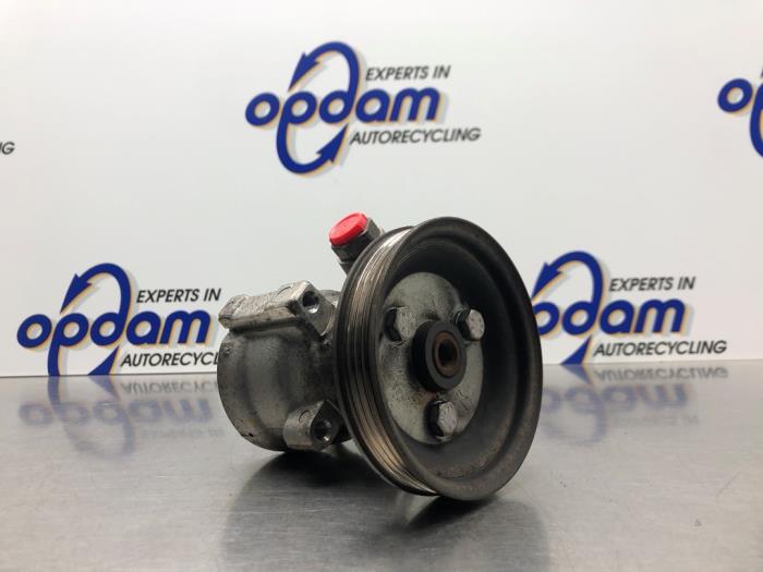 Usagé Pompe de direction Fiat Fiorino (225) 1.3 JTD 16V Multijet Prix € 75,00 Règlement à la marge proposé par Gebr Opdam B.V.