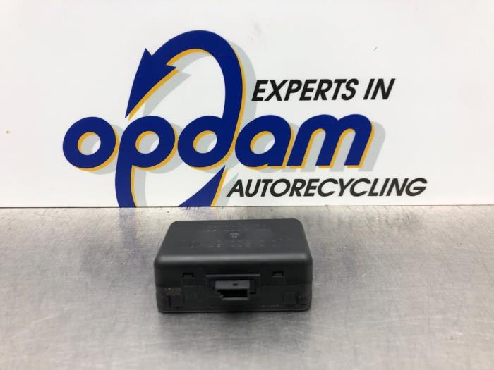 Begagnade Regnsensor Mercedes C (W203) 2.0 C-200K 16V Pris € 30,00 Marginaltabell erbjuds av Gebr Opdam B.V.