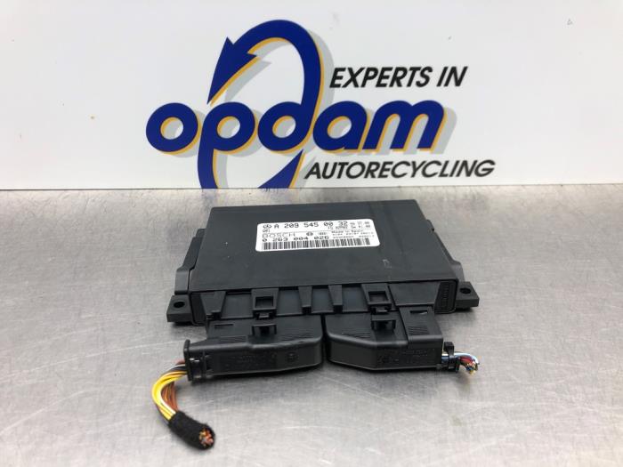 Begagnade PDC-modul Mercedes C (W203) 2.0 C-200K 16V Pris € 50,00 Marginaltabell erbjuds av Gebr Opdam B.V.