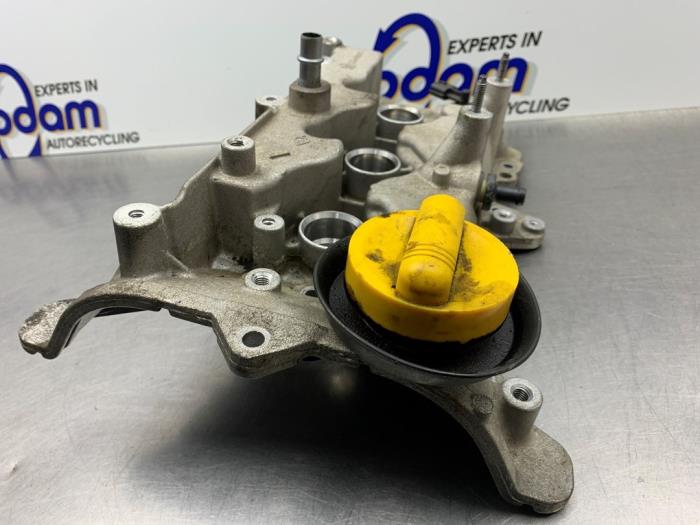 Usagé Couvercle soupapes Renault Captur I (2R) 0.9 Energy TCE 12V Prix € 40,00 Règlement à la marge proposé par Gebr Opdam B.V.