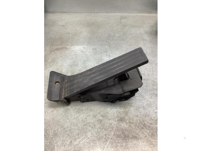 Begagnade Gaspedalsensor BMW X1 (F48) sDrive 20i 2.0 16V Twin Power Turbo Pris € 45,00 Marginaltabell erbjuds av Gebr Opdam B.V.