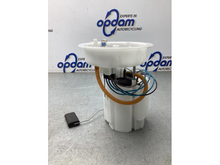 Usagé Pompe essence BMW X1 (F48) sDrive 20i 2.0 16V Twin Power Turbo Prix € 125,00 Règlement à la marge proposé par Gebr Opdam B.V.