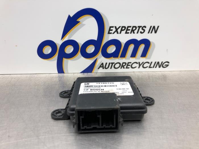 Begagnade PDC-modul Opel Corsa D 1.2 16V Pris € 40,00 Marginaltabell erbjuds av Gebr Opdam B.V.