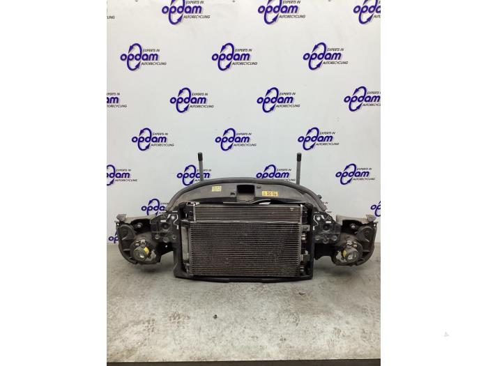 Begagnade Front BMW Mini (R50/53) 1.6 16V One Pris € 225,00 Marginaltabell erbjuds av Gebr Opdam B.V.