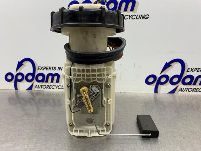 Begagnade Bensinpump Volkswagen Polo IV (9N1/2/3) 1.4 16V 75 Pris € 25,00 Marginaltabell erbjuds av Gebr Opdam B.V.