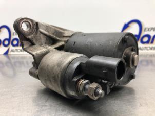 Anlasser van een Volkswagen Golf V (1K1) 1.4 16V 2005