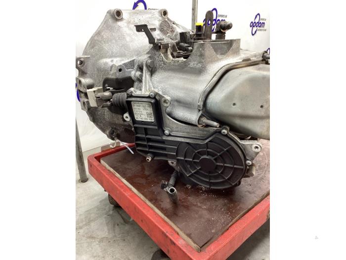 Gearbox Peugeot 208 I 1.2 Vti 12V PureTech 82 - 9674098280 HM01