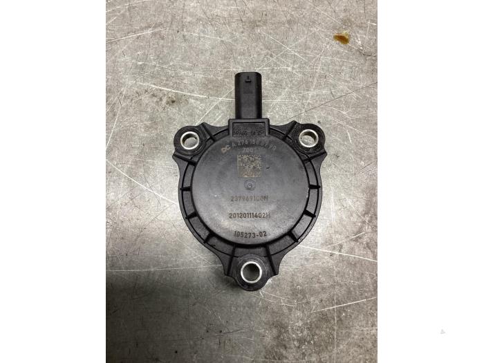 Gebrauchte Nockenwelle Sensor Mercedes A Limousine (177.1) 1.3 A-250 e Turbo 16V Preis € 15,00 Margenregelung angeboten von Gebr Opdam B.V.